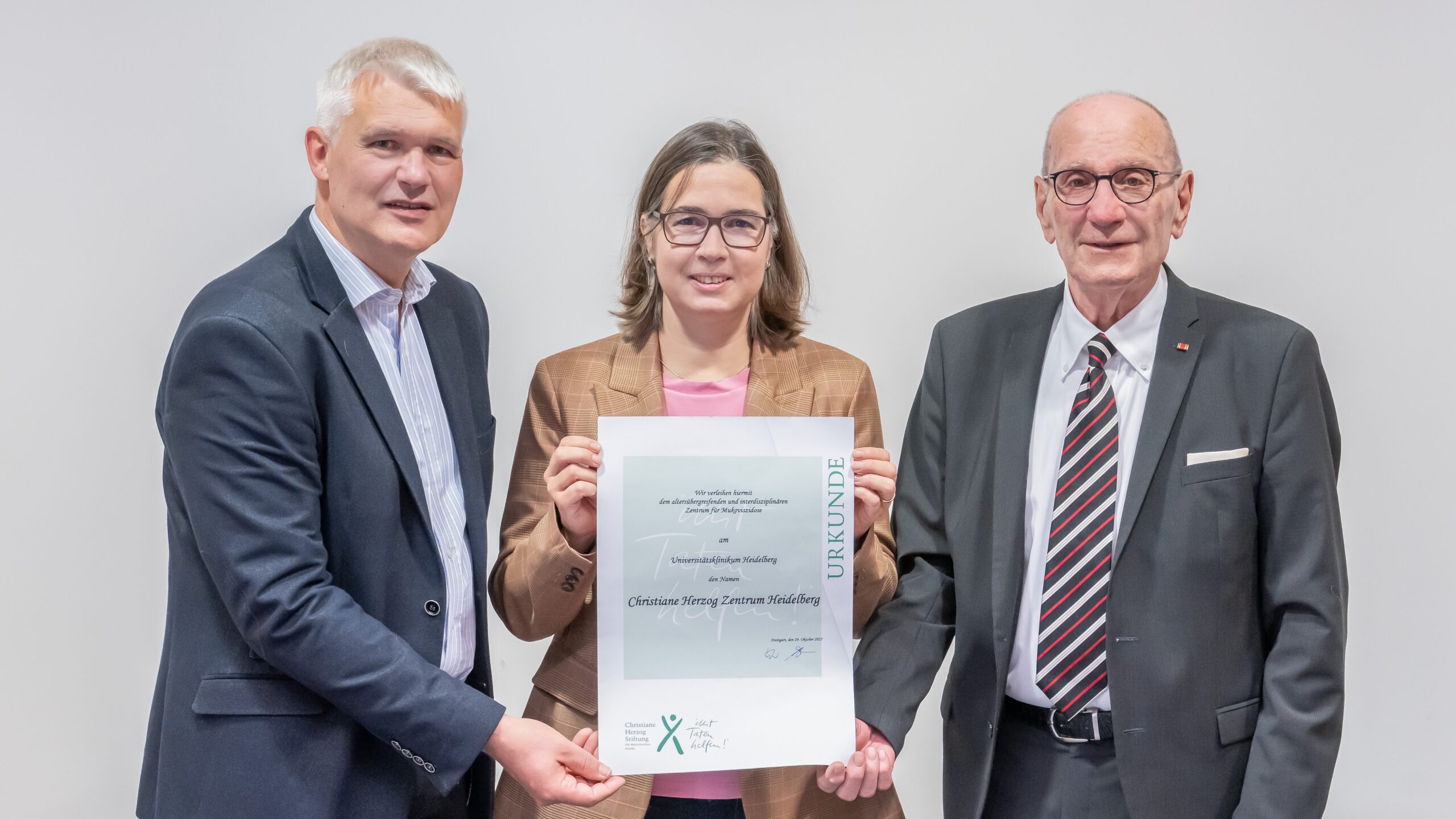 Christiane Herzog Foundation honors cystic fibrosis facilities at Heidelberg University Hospital