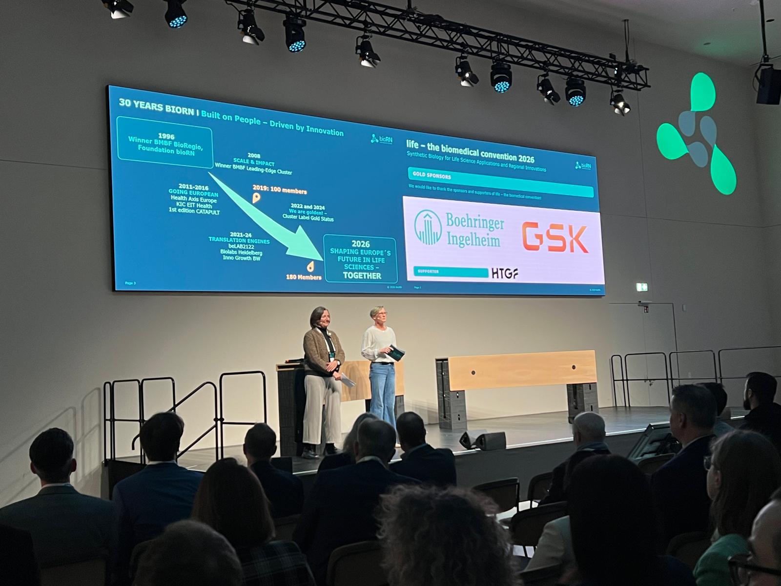 Gitte_Julia_Eröffnung